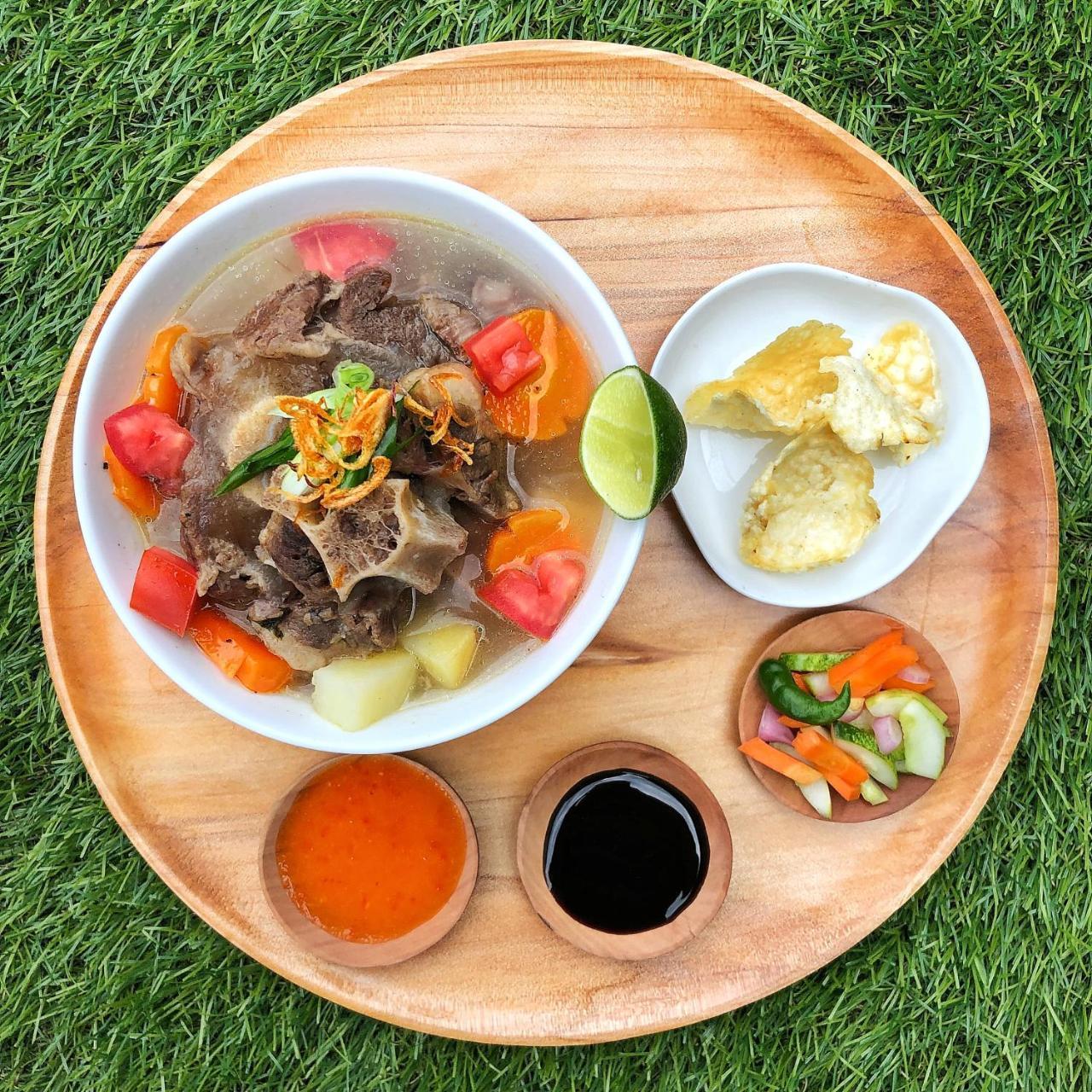 Eightin Hotel Sudirman จาการ์ตา ภายนอก รูปภาพ